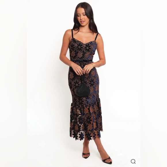 Petal & Pup Dresses & Skirts - Petal & Pup Just Me Alara Navy Floral Lace Overlay Midi Trumpet Cocktail Dress